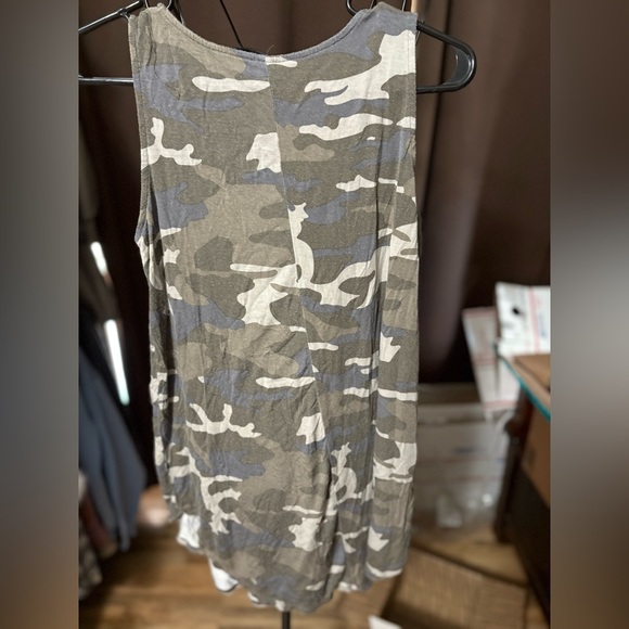 3 Sleepwear Dresses Abercrombie, Universal Thread & Zenana Premium - Picture 3 of 9